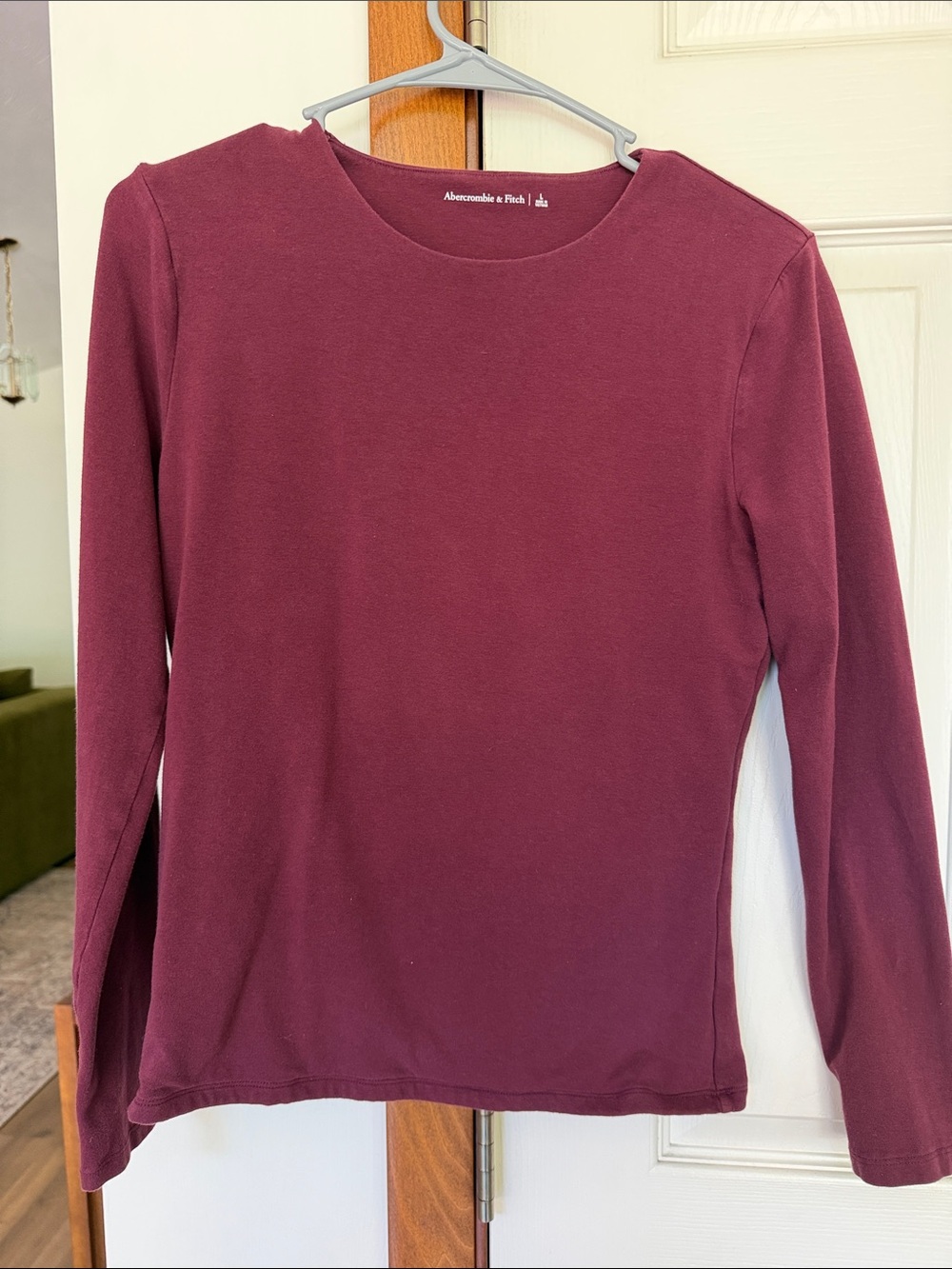 Abercrombie & Fitch Women's Crewneck Sweater — Wine